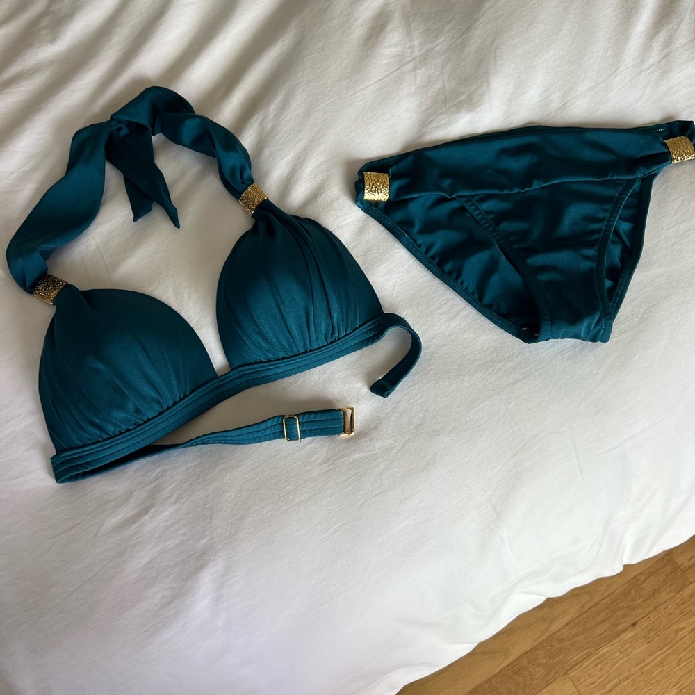 VENUS Blue bikini. Never been worn.